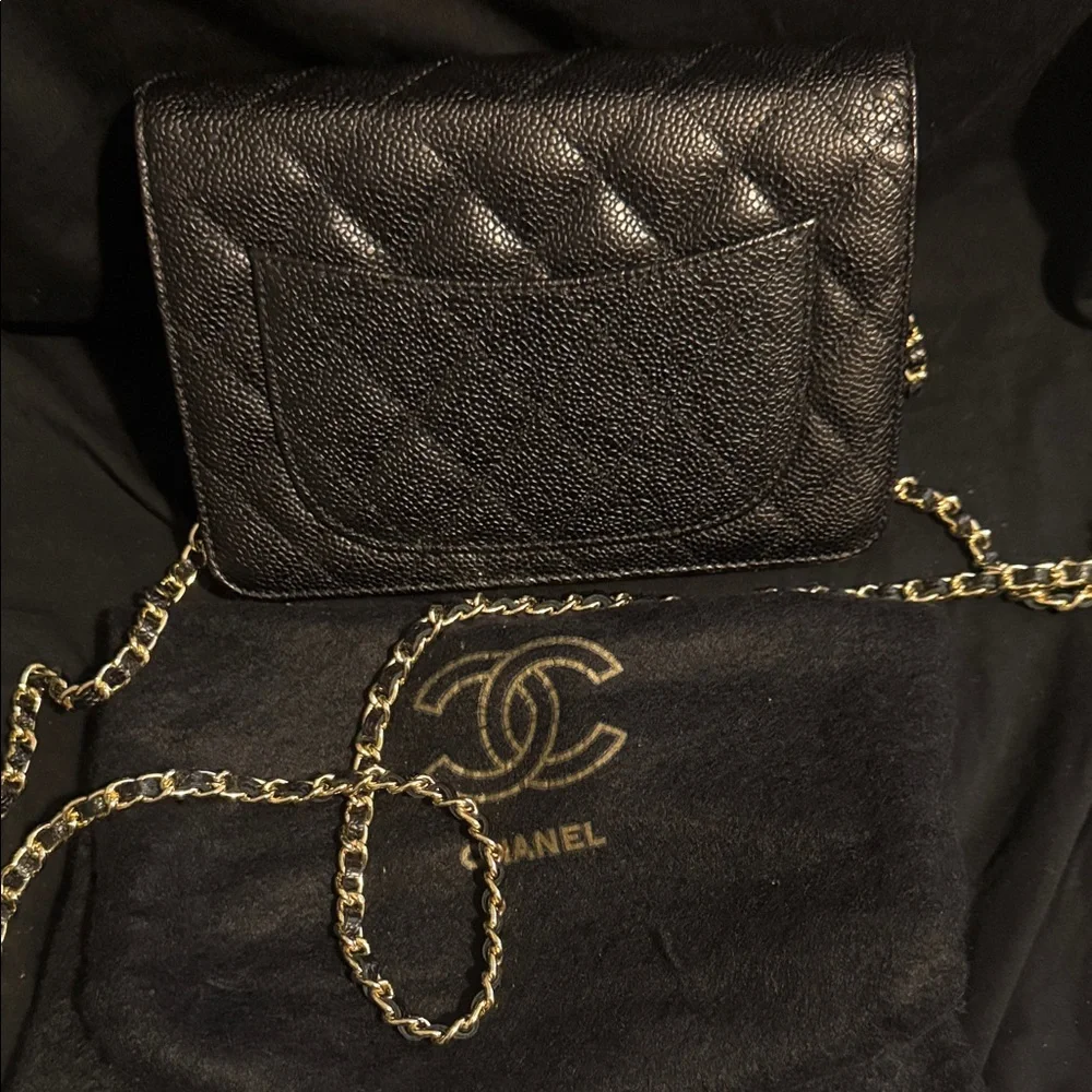 Chanel Black Quilted Crossbody Bag with Gold Chain